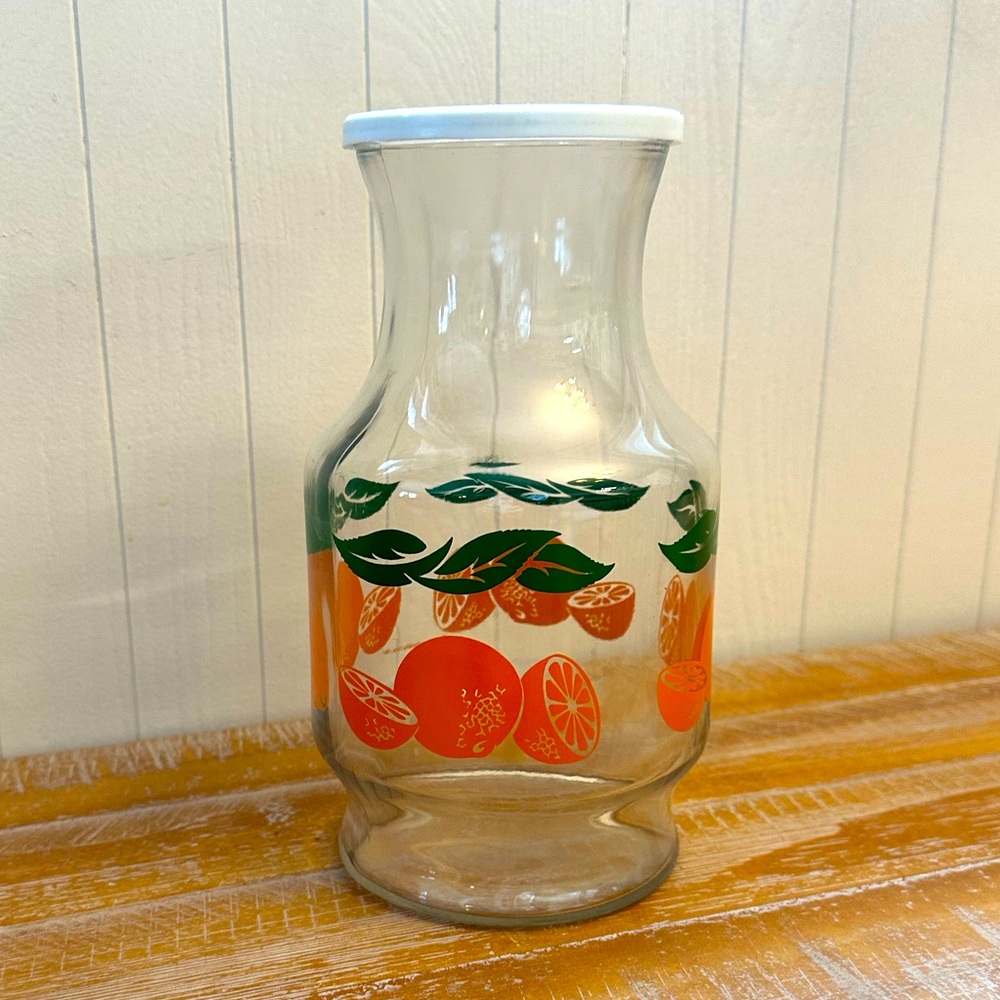 Vintage Oranges Carafe/Pitcher